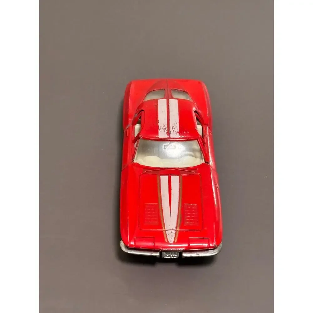 Majorette Red  '63 Corvette Sting Ray Opening Doors 1/32 Scale